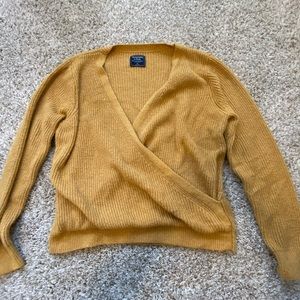 never worn knitted sweater